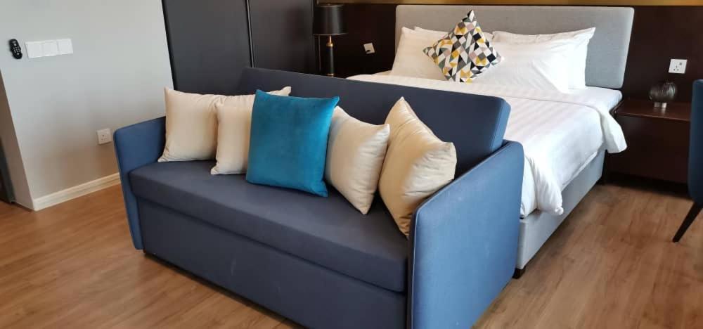 Ceylonz Seasonal Suites Куала Лумпур Екстериор снимка